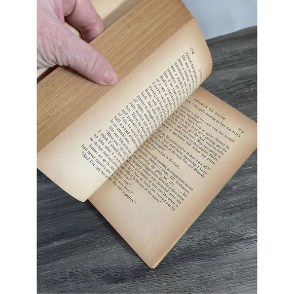 1944 The Saint Meets His Match,(formerly published as She Was a Lady) Charteris, - Picture 7 of 11